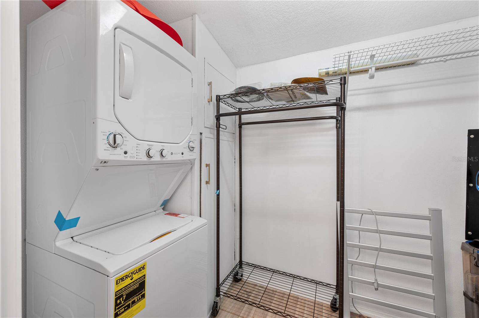 MEADOW GROVE - Residential Lease