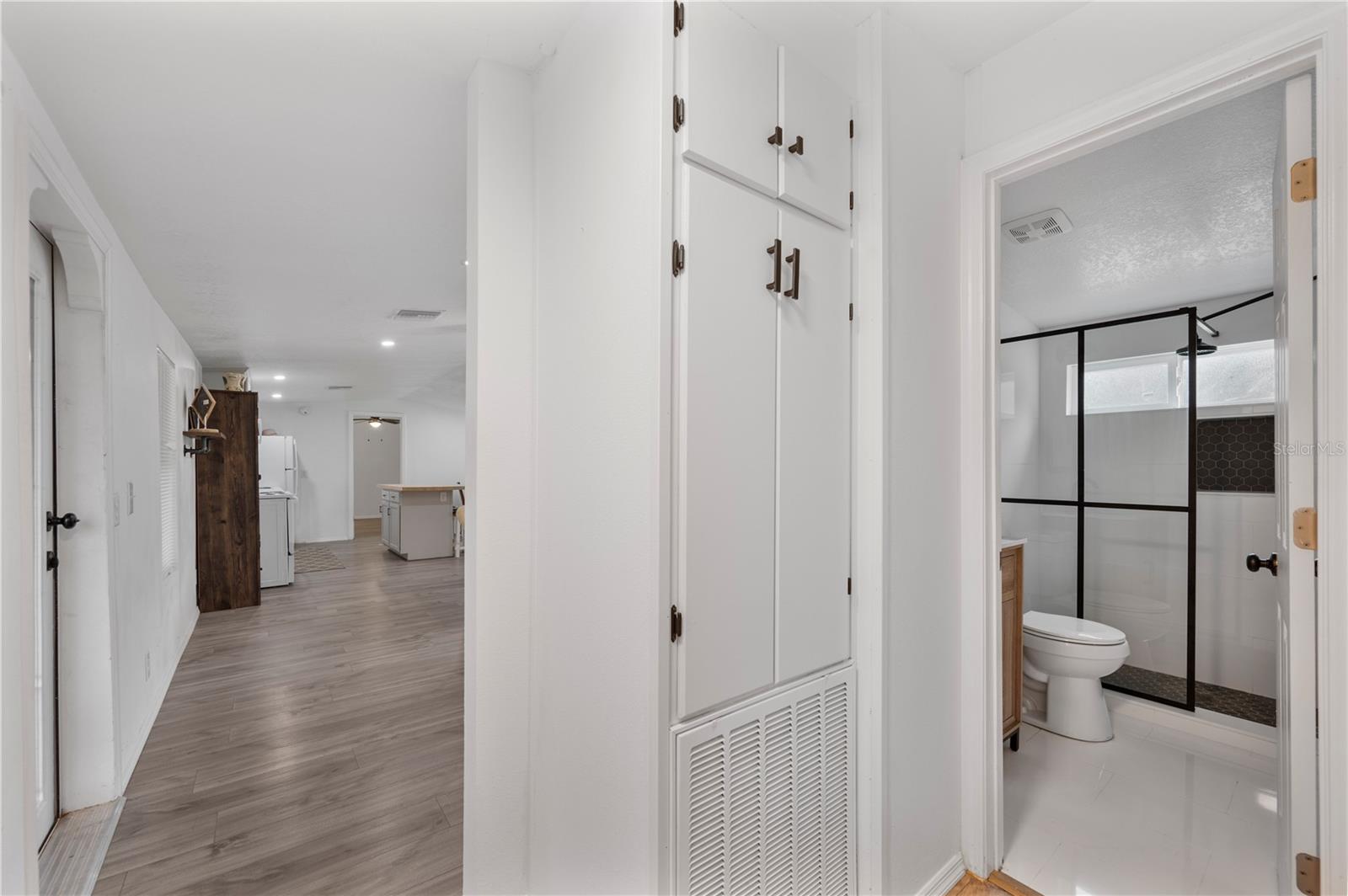 MEADOW GROVE - Residential Lease