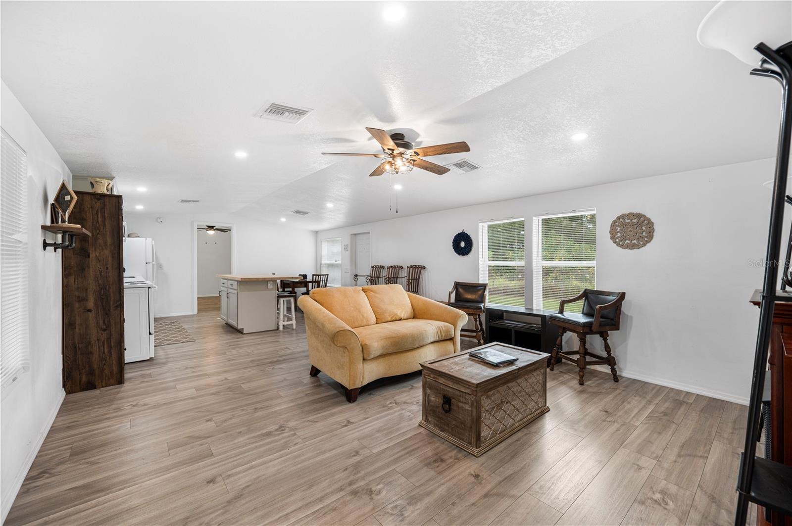 MEADOW GROVE - Residential Lease