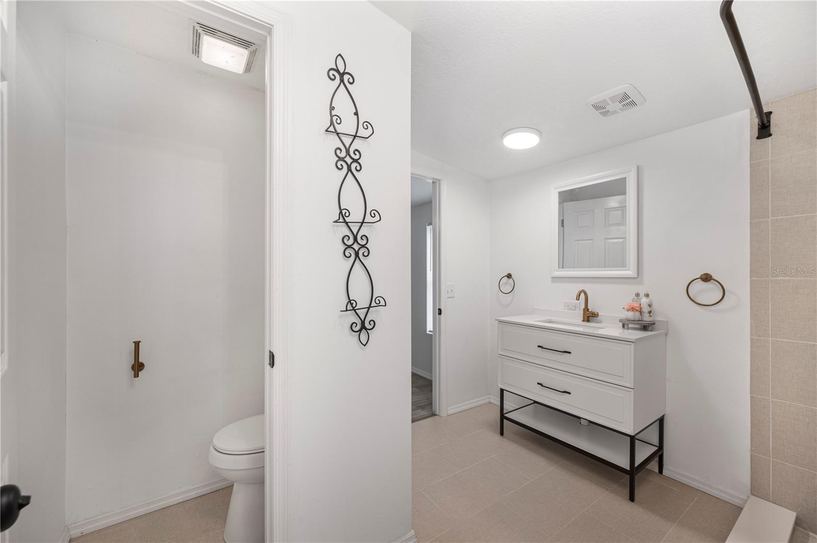 MEADOW GROVE - Residential Lease