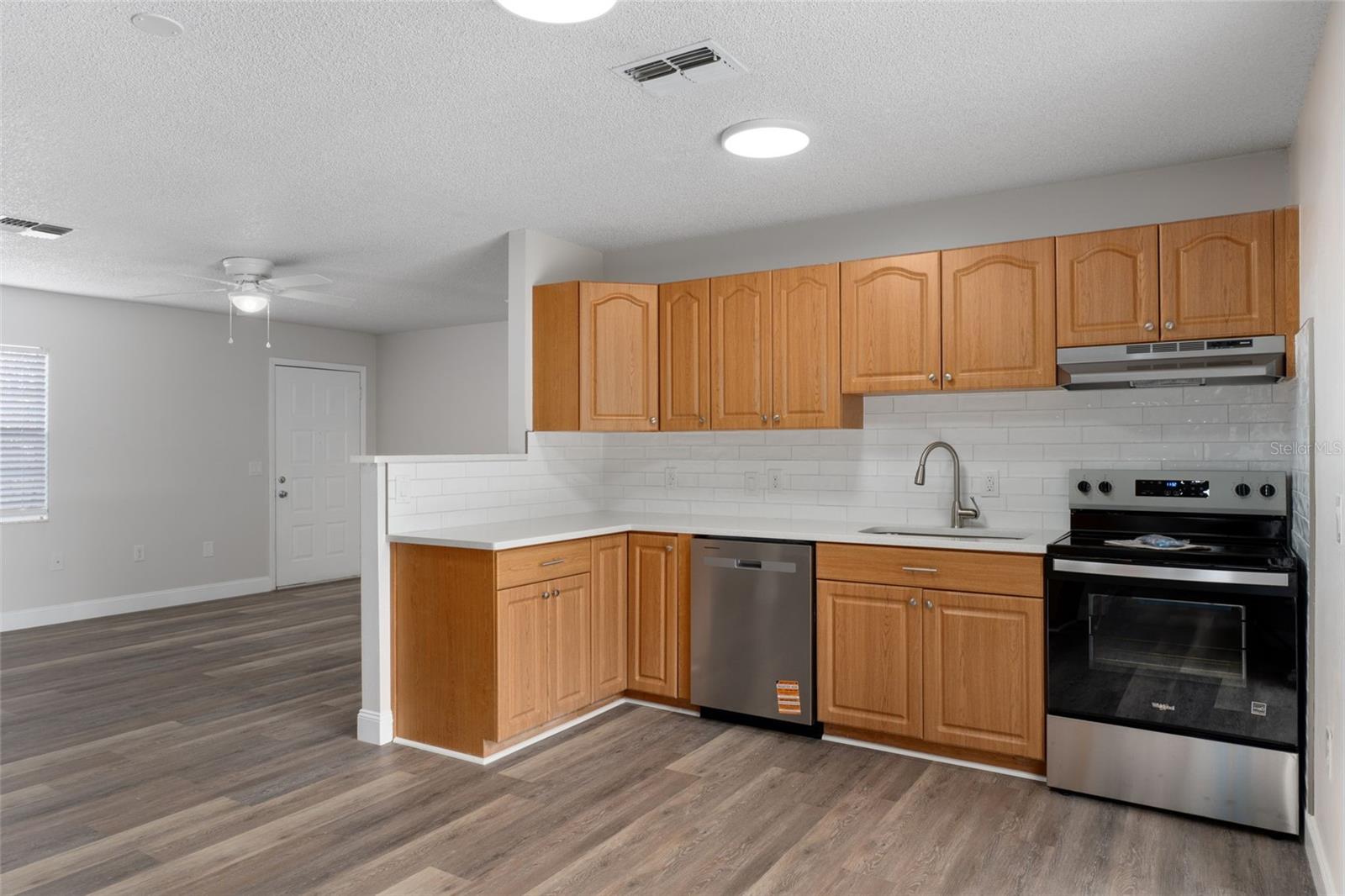 SPRING HILL - Residential