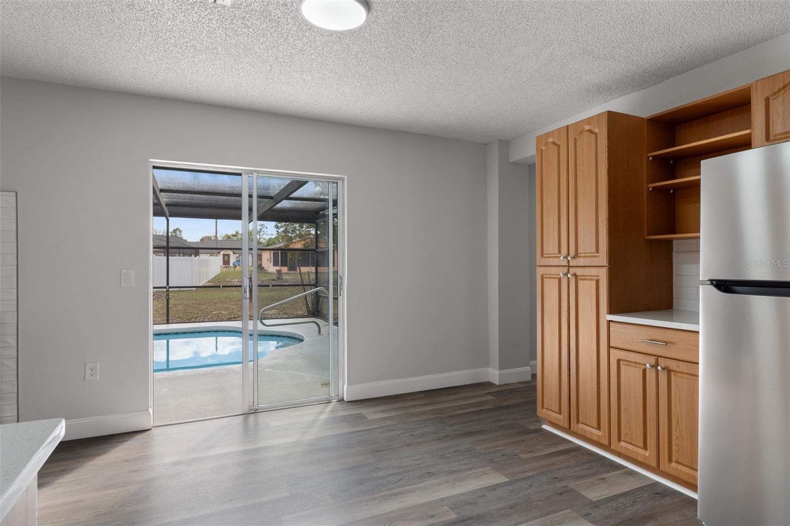 SPRING HILL - Residential