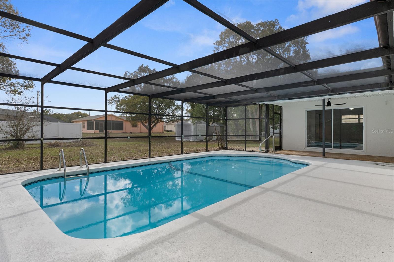 SPRING HILL - Residential