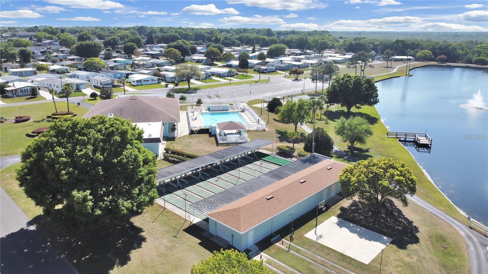 FOXWOOD LAKE ESTATES PH 01 - Residential