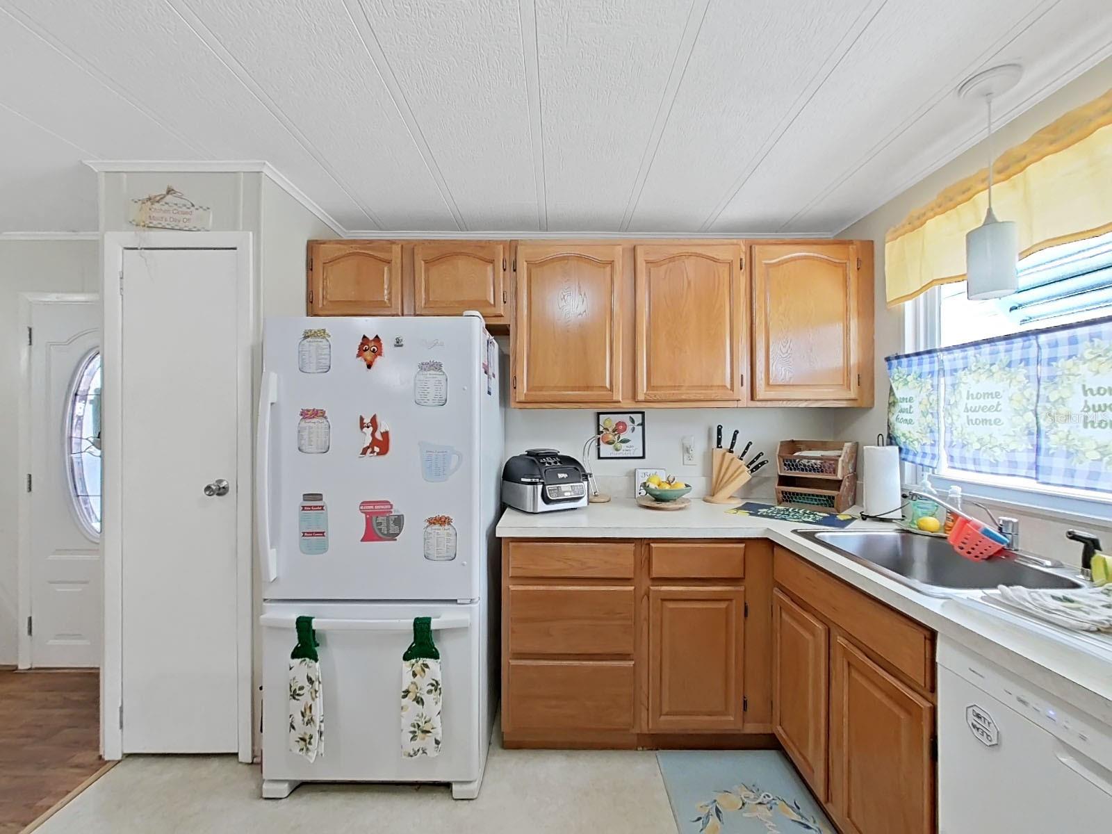 FOXWOOD LAKE ESTATES PH 01 - Residential