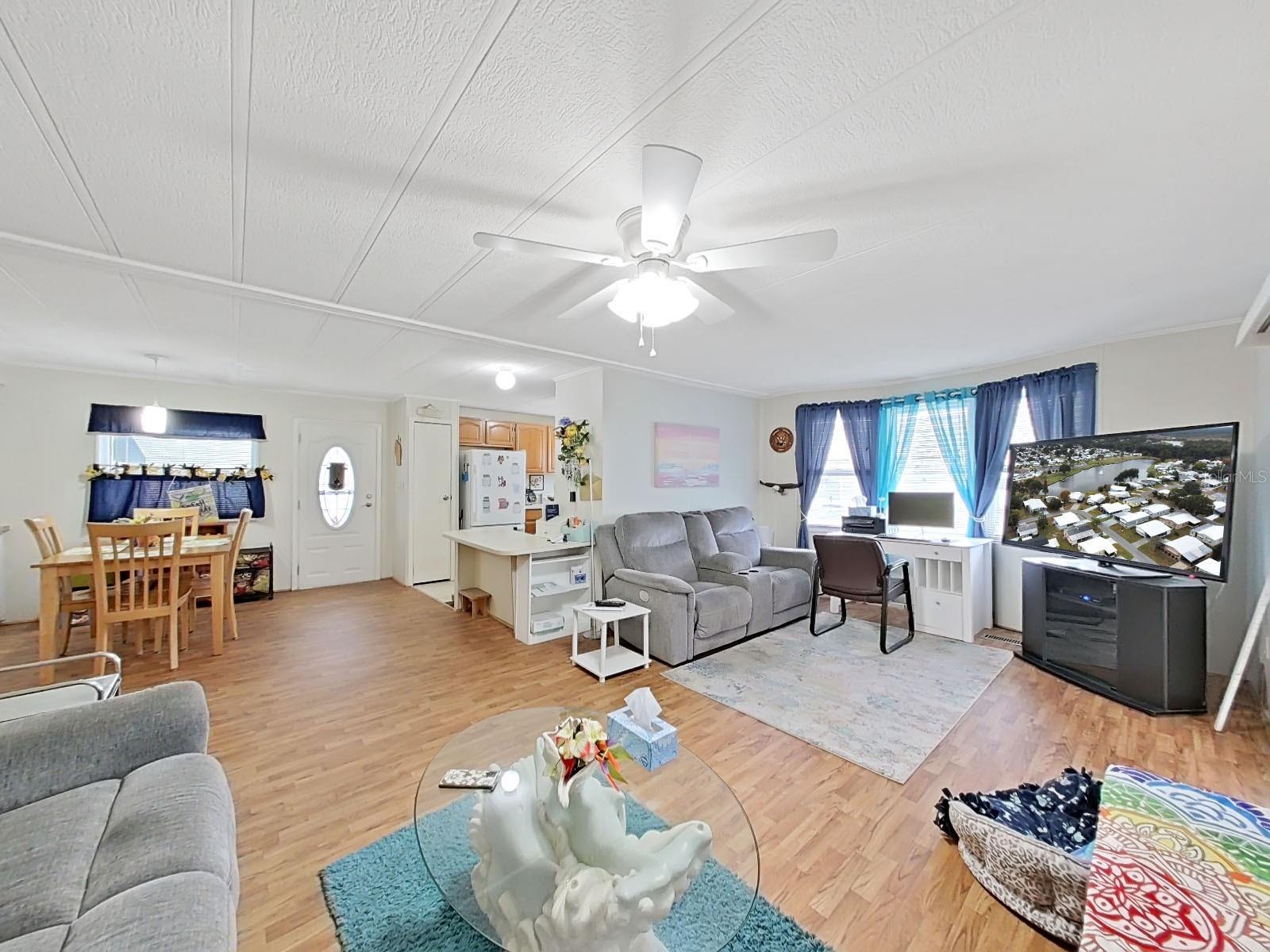 FOXWOOD LAKE ESTATES PH 01 - Residential