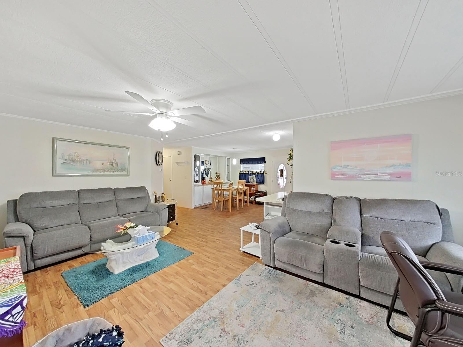 FOXWOOD LAKE ESTATES PH 01 - Residential