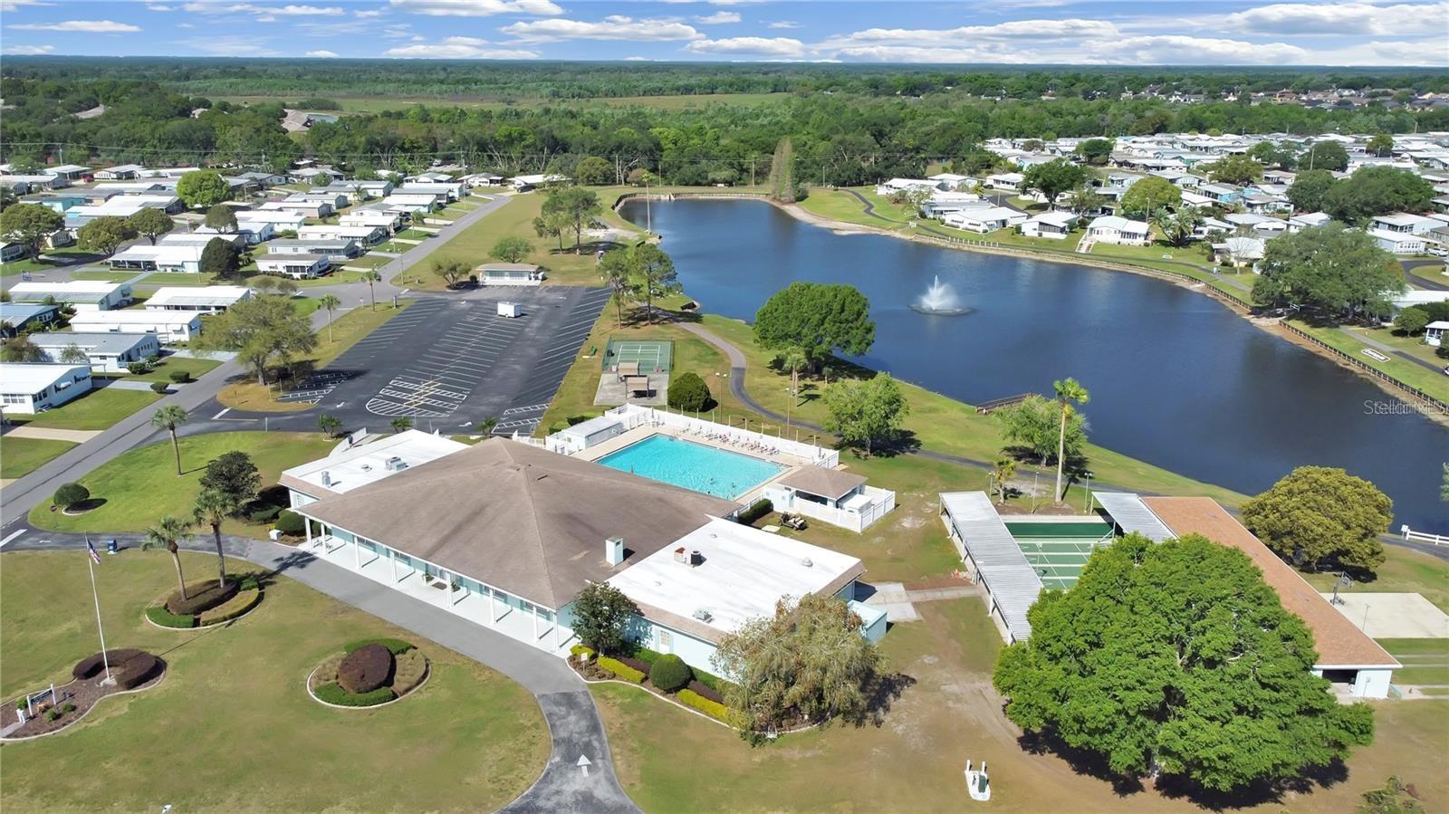 FOXWOOD LAKE ESTATES PH 01 - Residential