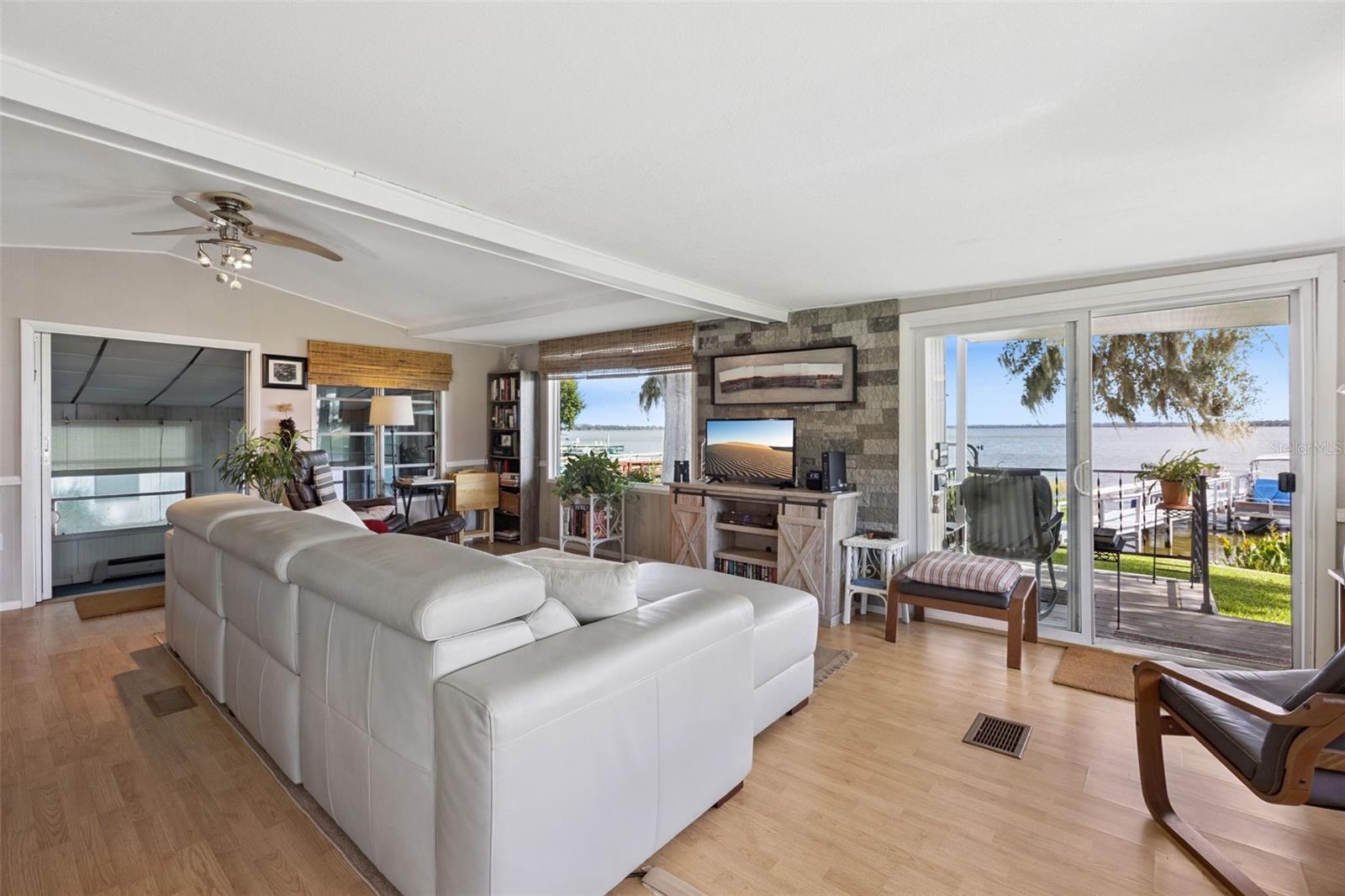 TAVARES, TAVARES HOMEOWNERS INC - Residential