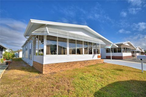 A home in WINTER HAVEN