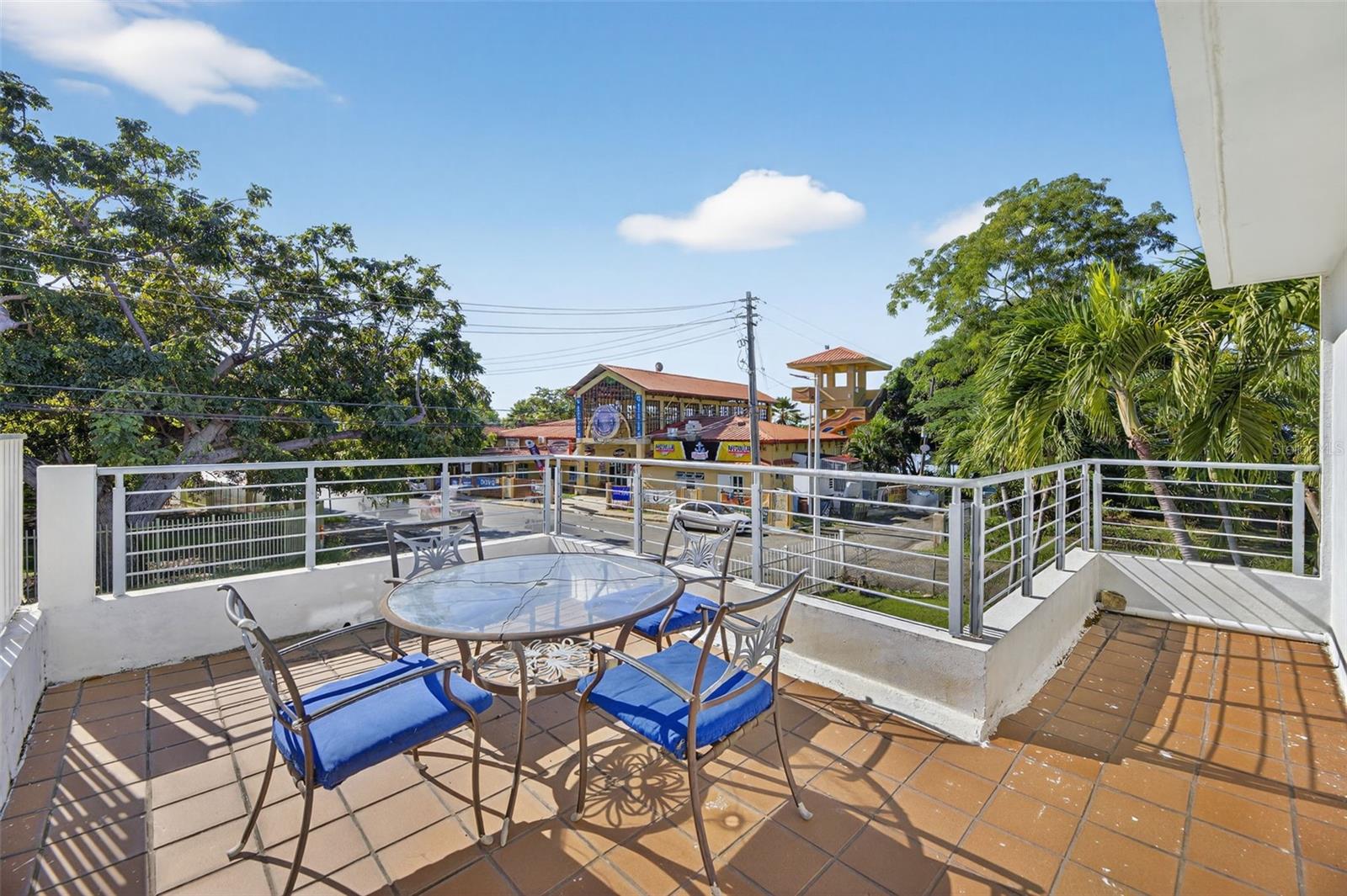 VISTA AZUL - Residential