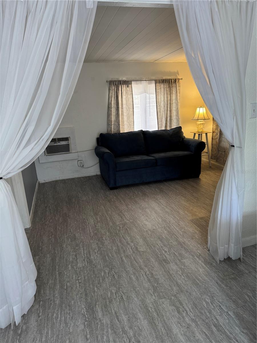 WEEKI WACHEE ACRES - Residential