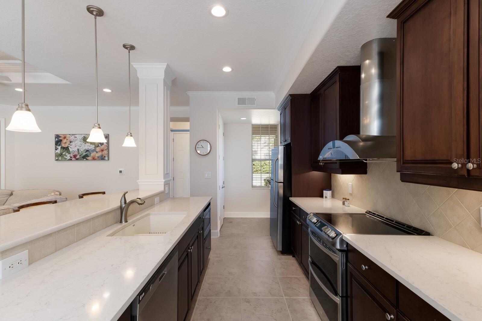 SAVANNAH PRESERVE AT UNIVERSITY PLACE - Residential