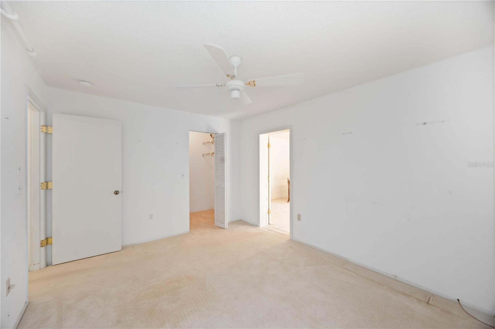 COUNTRY PLACE - Residential