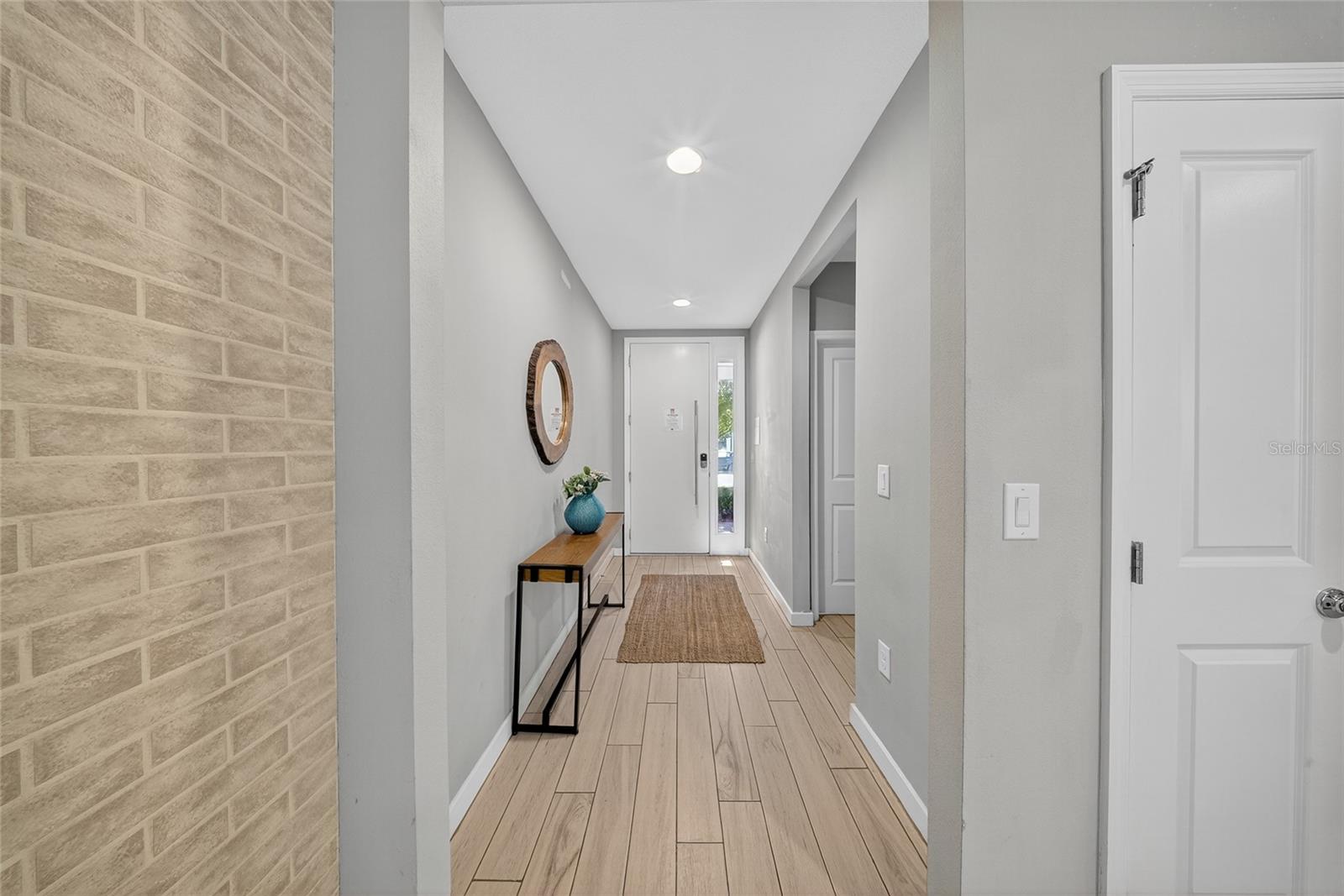 4433 LE REVE COURT