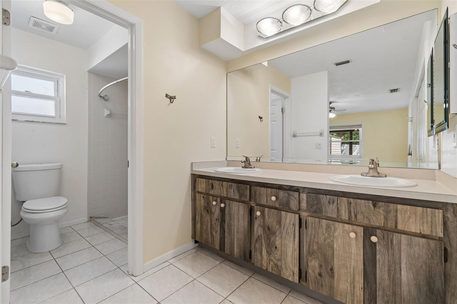 OAK FOREST ADD - Residential