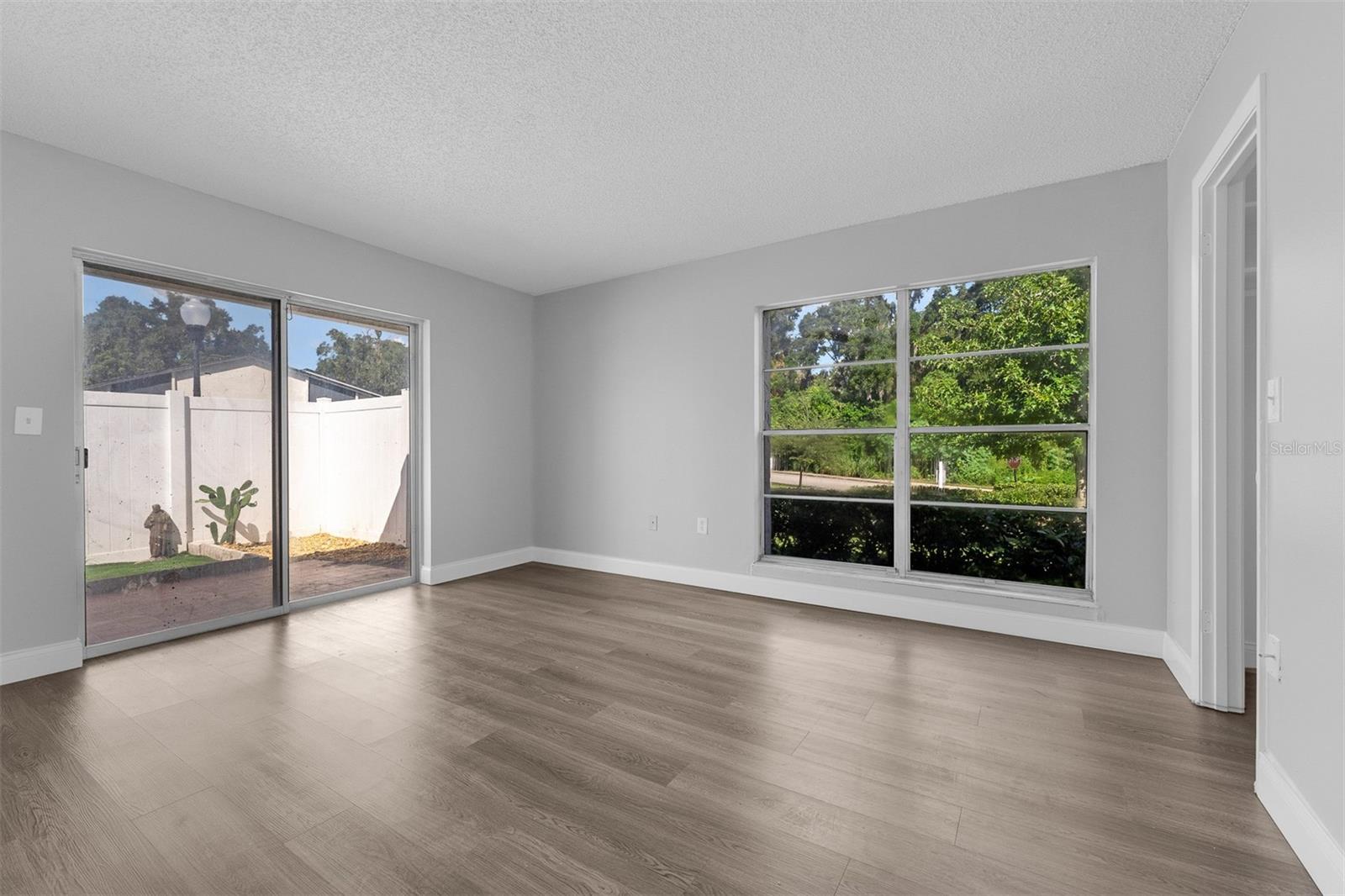 PARK LAKE VILLAS CONDO - Residential