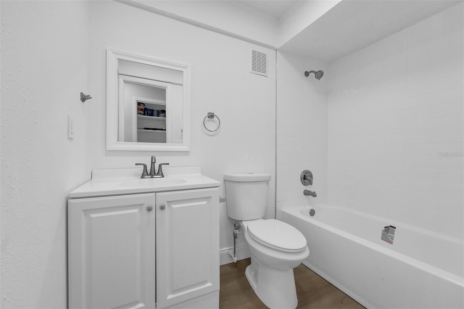 PARK LAKE VILLAS CONDO - Residential