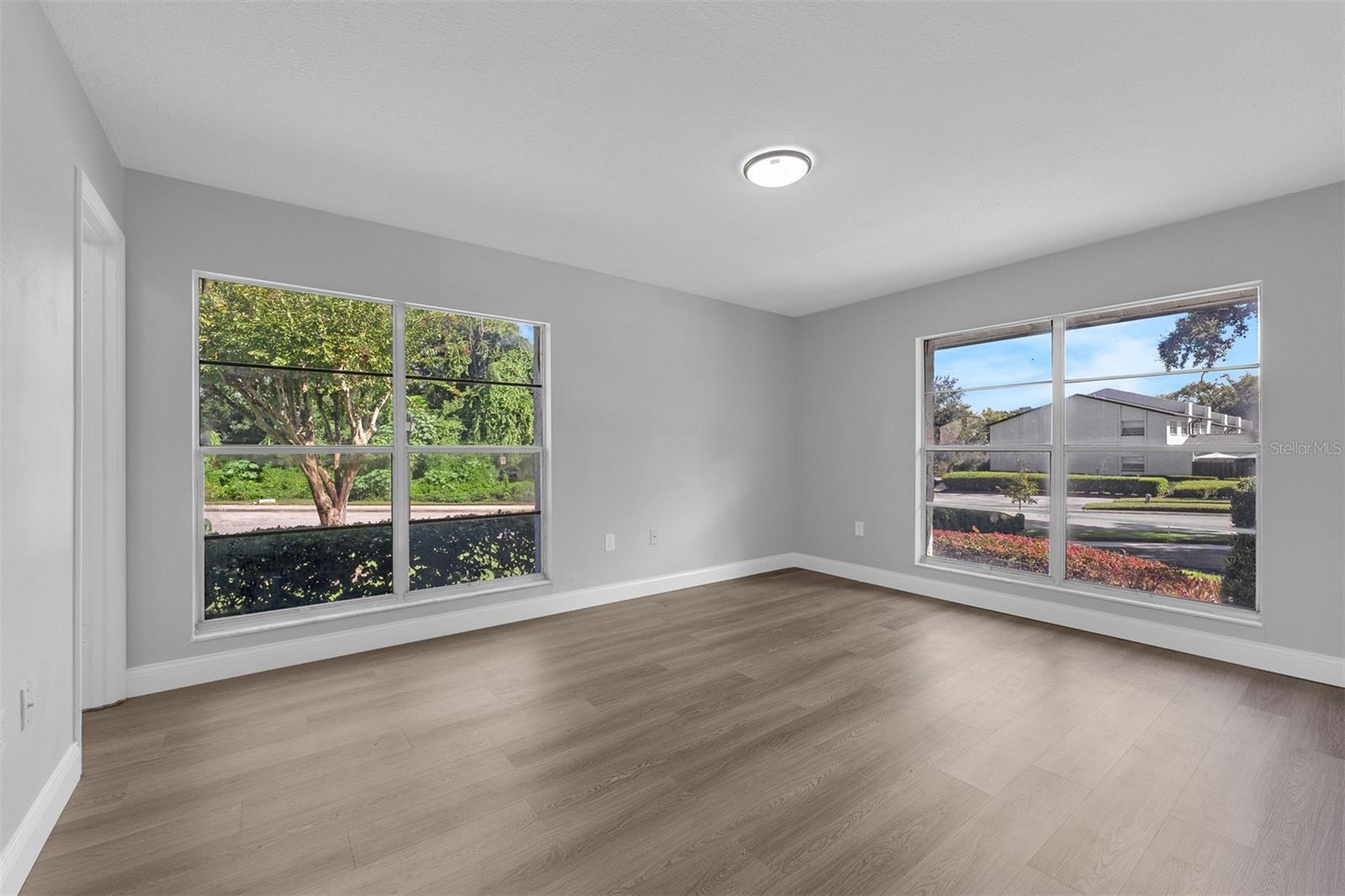 PARK LAKE VILLAS CONDO - Residential