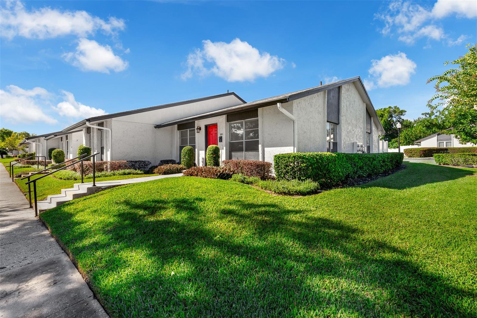 PARK LAKE VILLAS CONDO - Residential