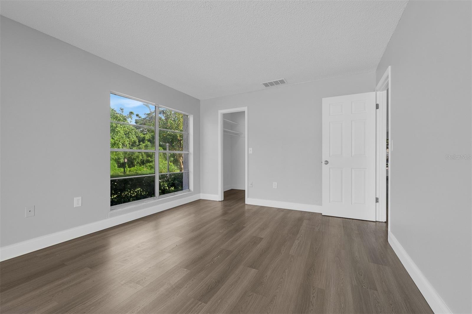 PARK LAKE VILLAS CONDO - Residential