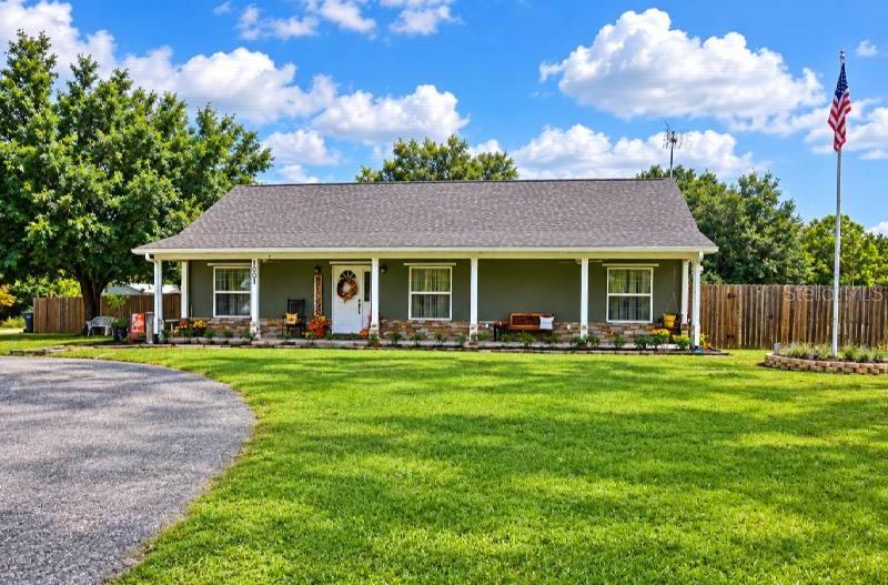 Photo of 1001 Mcclellan Road, Frostproof, FL 33843 (MLS # K4903845)