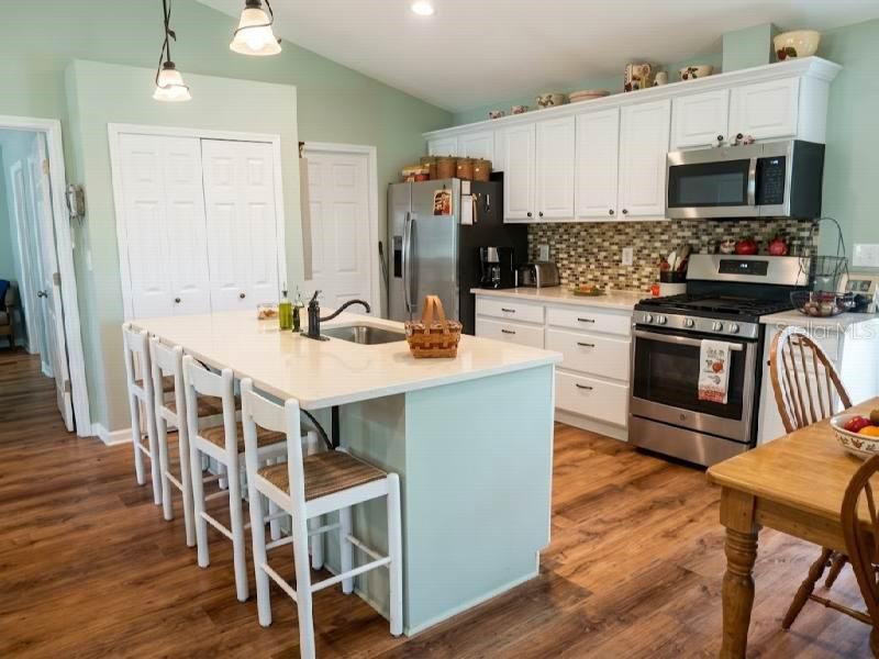 Photo of 1001 Mcclellan Road, Frostproof, FL 33843 (MLS # K4903845)