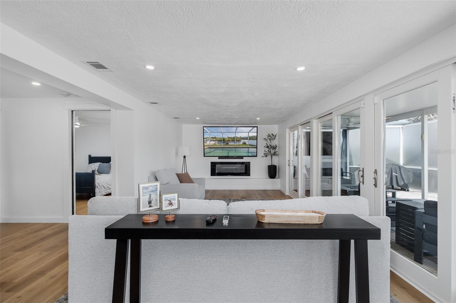 FOREST HILLS - Residential