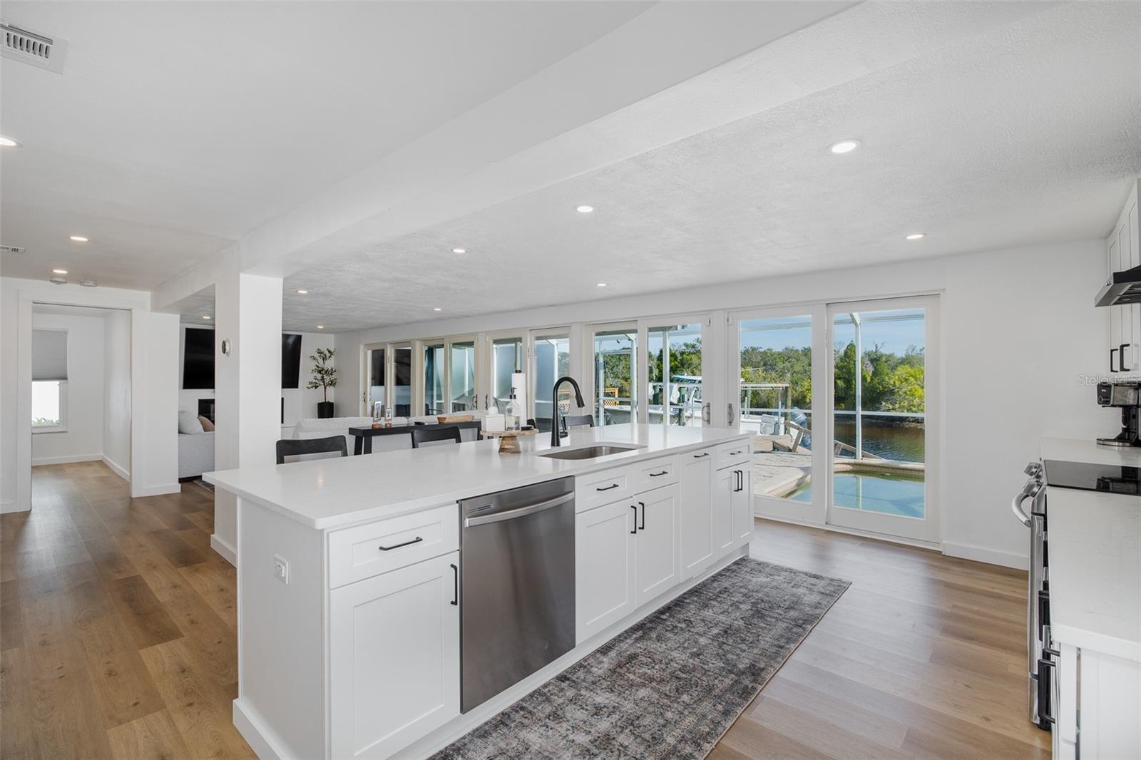 FOREST HILLS - Residential