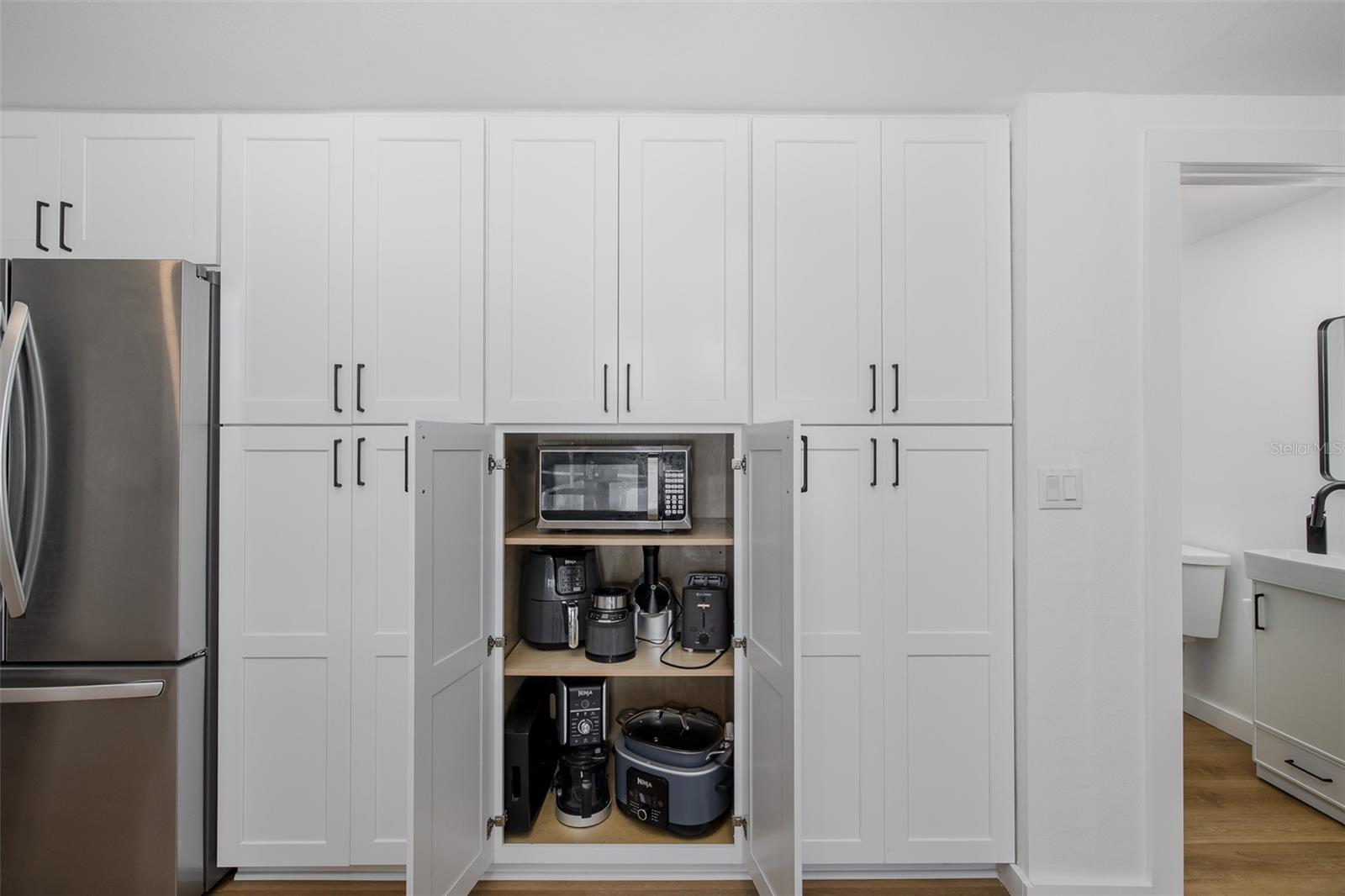 FOREST HILLS - Residential