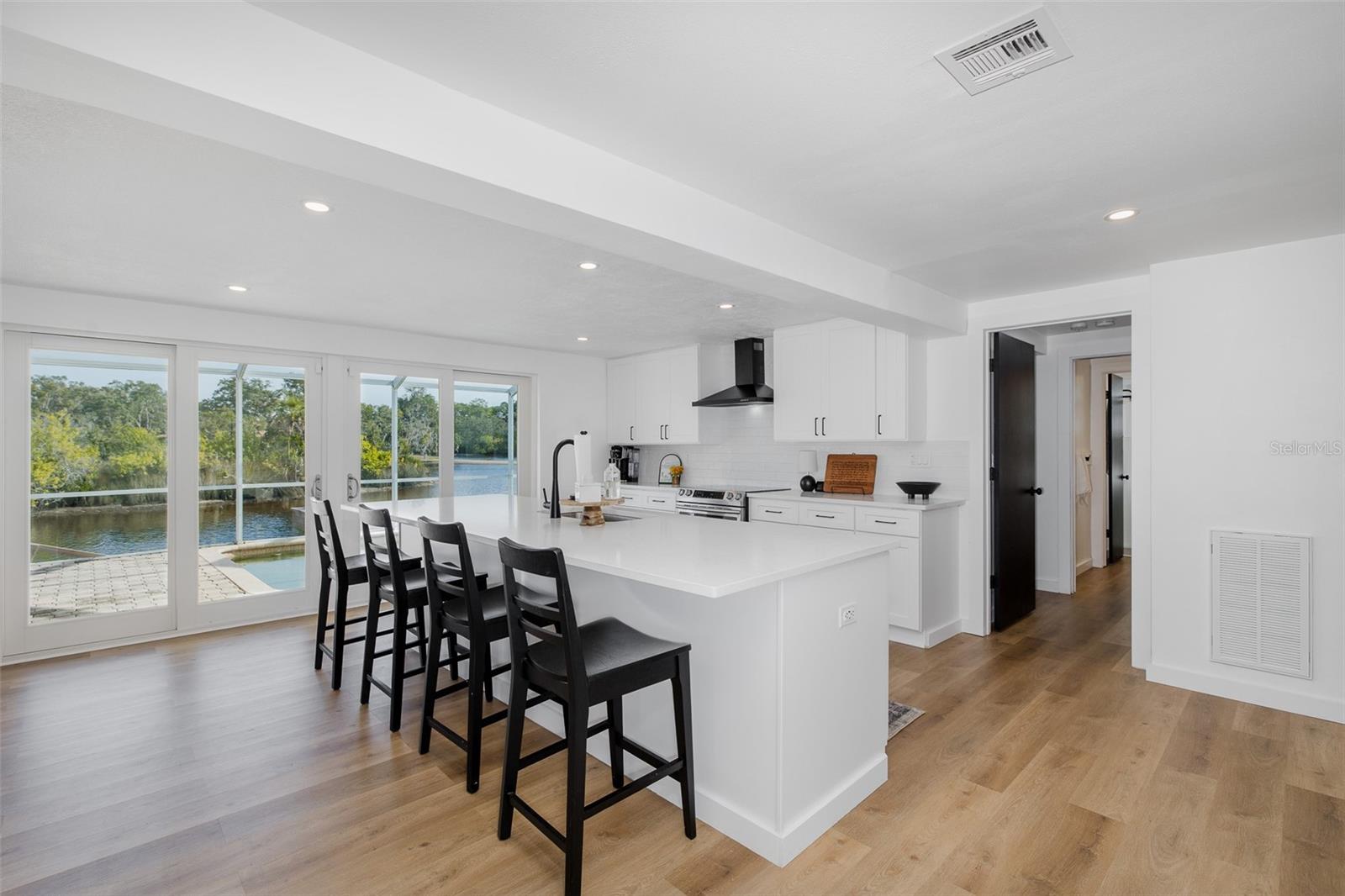 FOREST HILLS - Residential