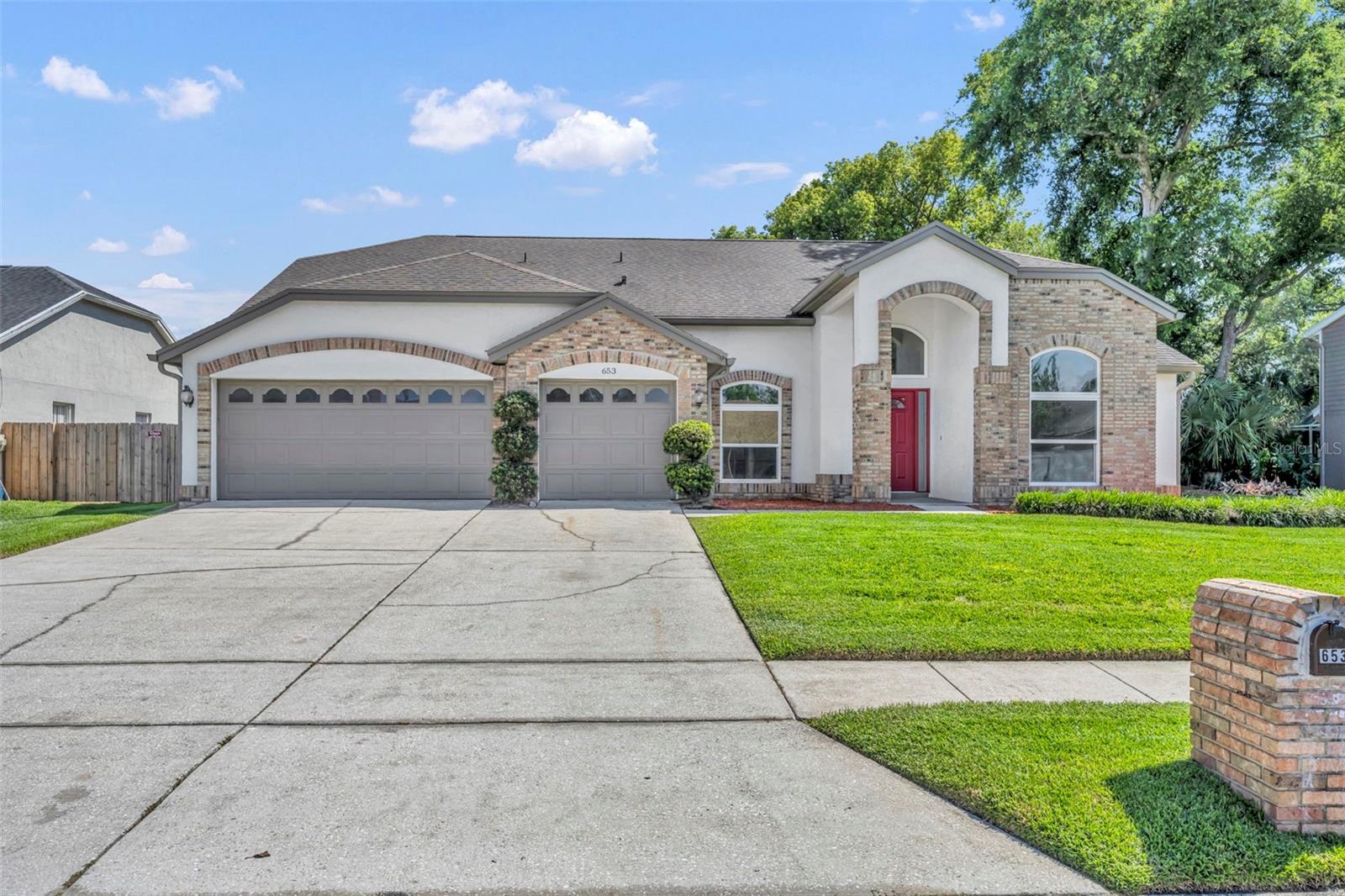 BENTLEY WOODS - Residential Lease