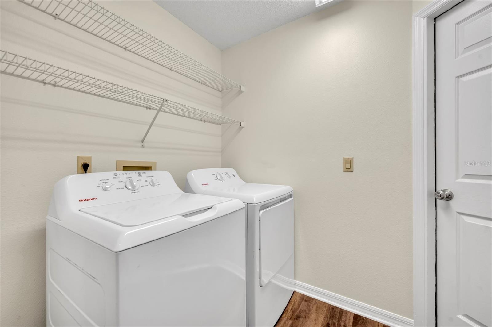 BENTLEY WOODS - Residential Lease