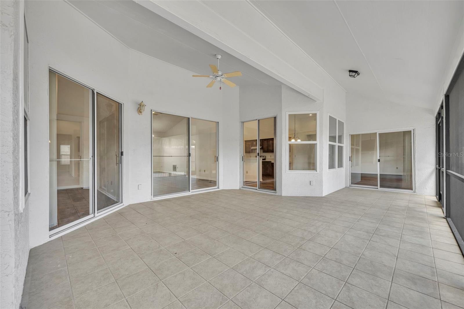 BENTLEY WOODS - Residential Lease