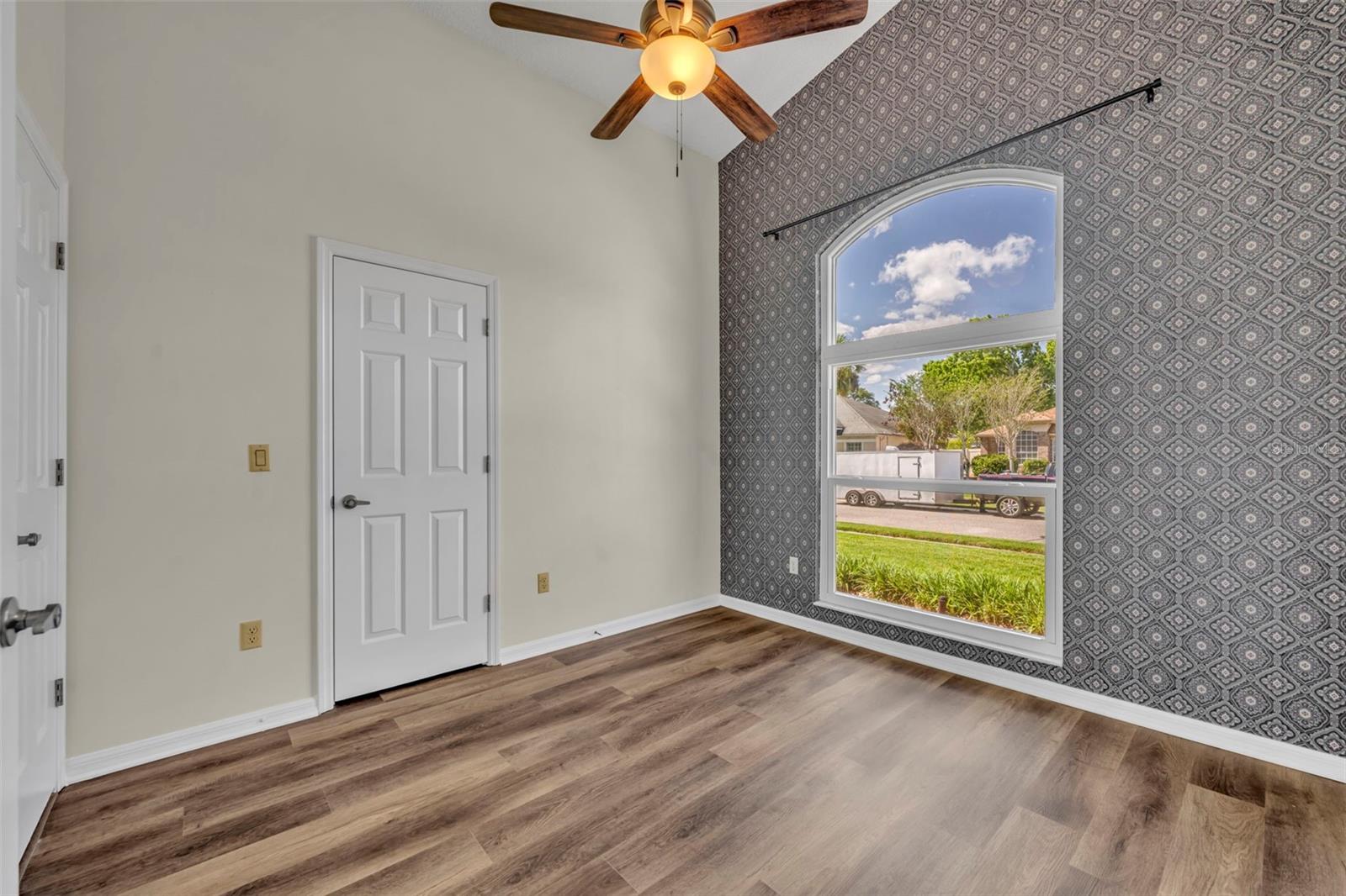 BENTLEY WOODS - Residential Lease