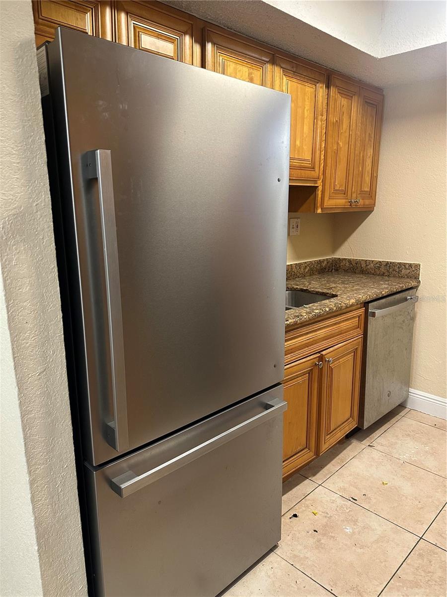 MILLENNIUM PALMS - Residential Lease