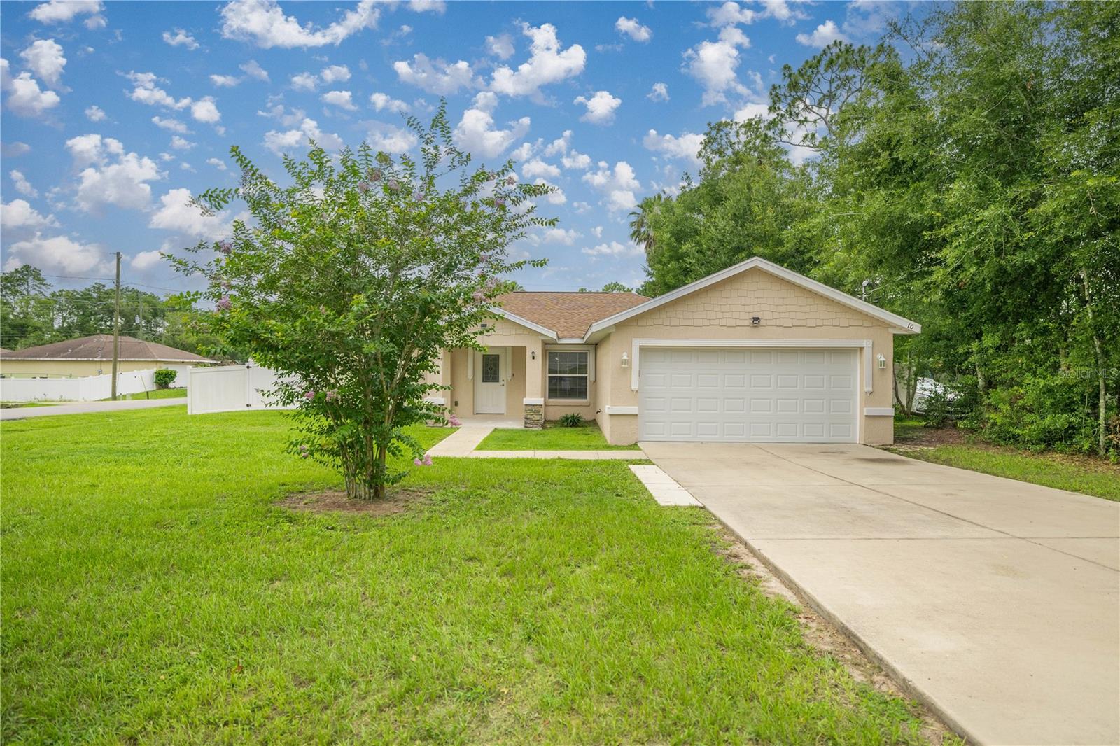 10 PECAN LANE