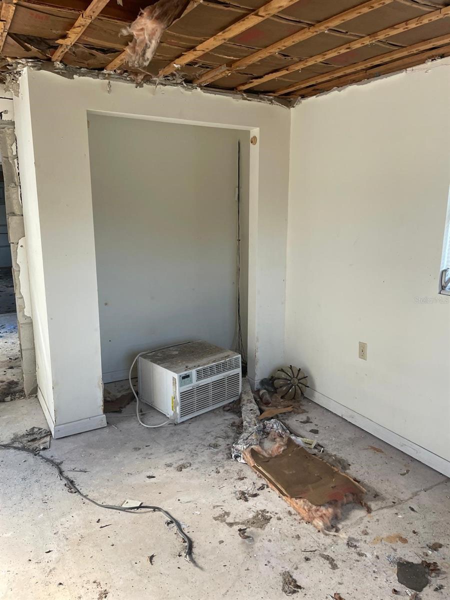 HUDSON BEACH ESTATES - Residential