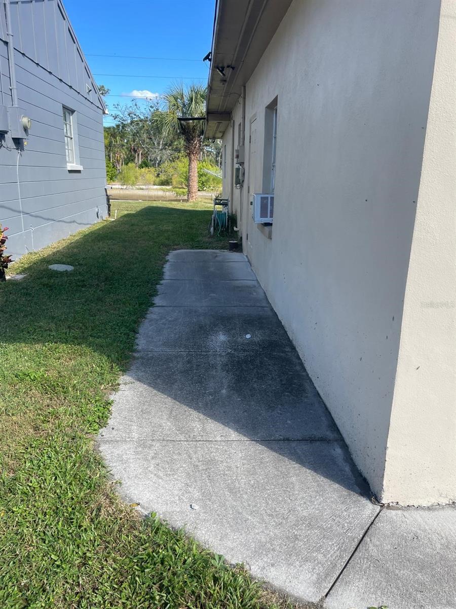 HUDSON BEACH ESTATES - Residential