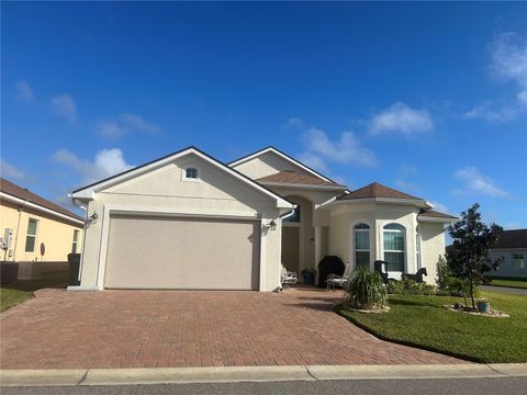 A home in WINTER HAVEN