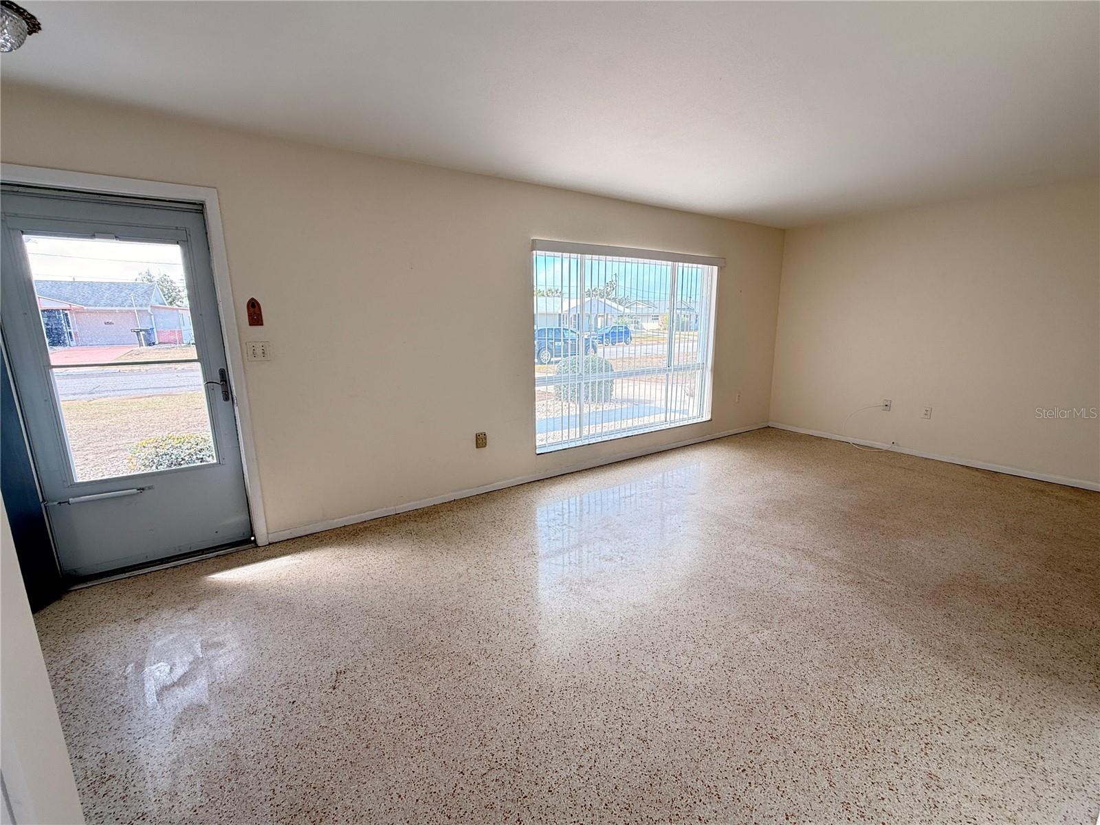 DEL WEBBS SUN CITY FLORIDA UNIT 02 - Residential Lease