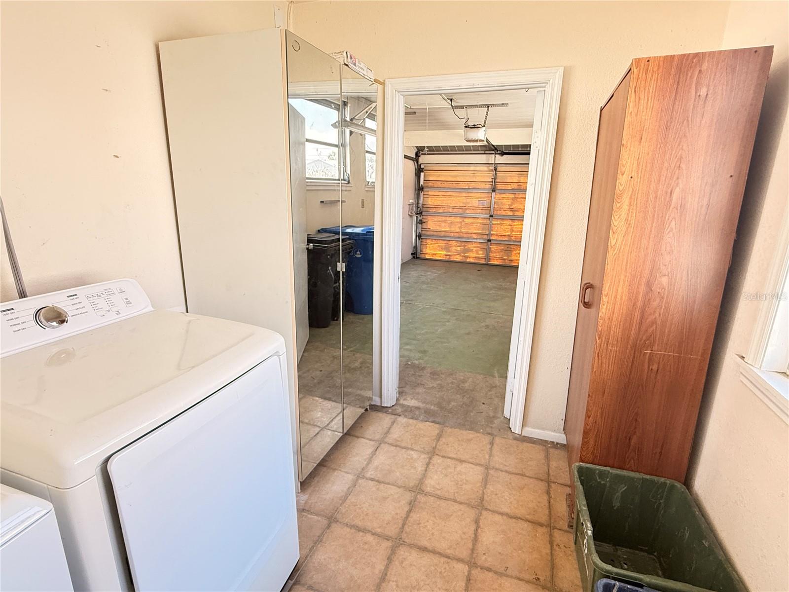 DEL WEBBS SUN CITY FLORIDA UNIT 02 - Residential Lease