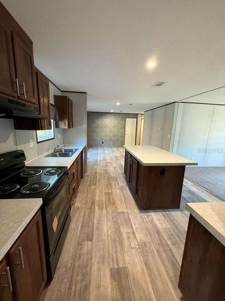 TANGLEWOOD - Residential