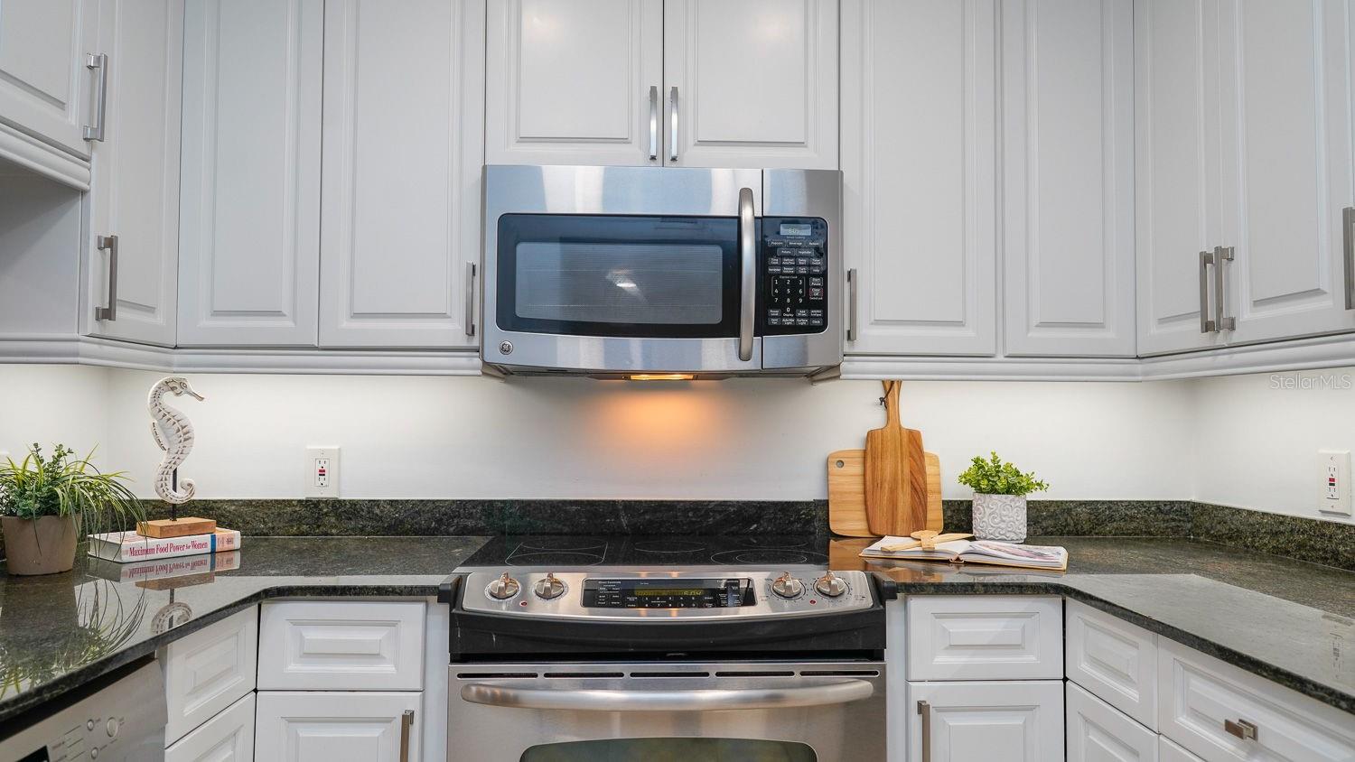 FAREHAM SQUARE CONDO - Residential