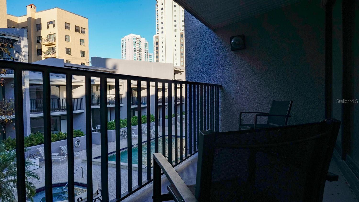 FAREHAM SQUARE CONDO - Residential