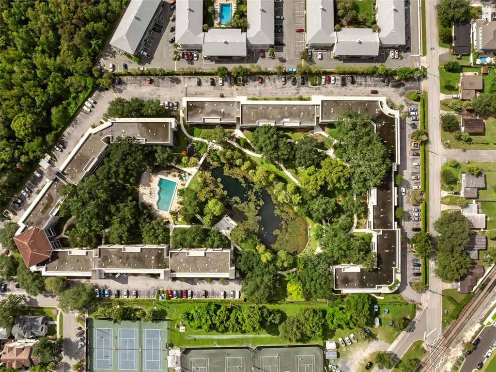 Photo of 700 Melrose Avenue #D21, Winter Park, FL 32789 (MLS # O6344026)