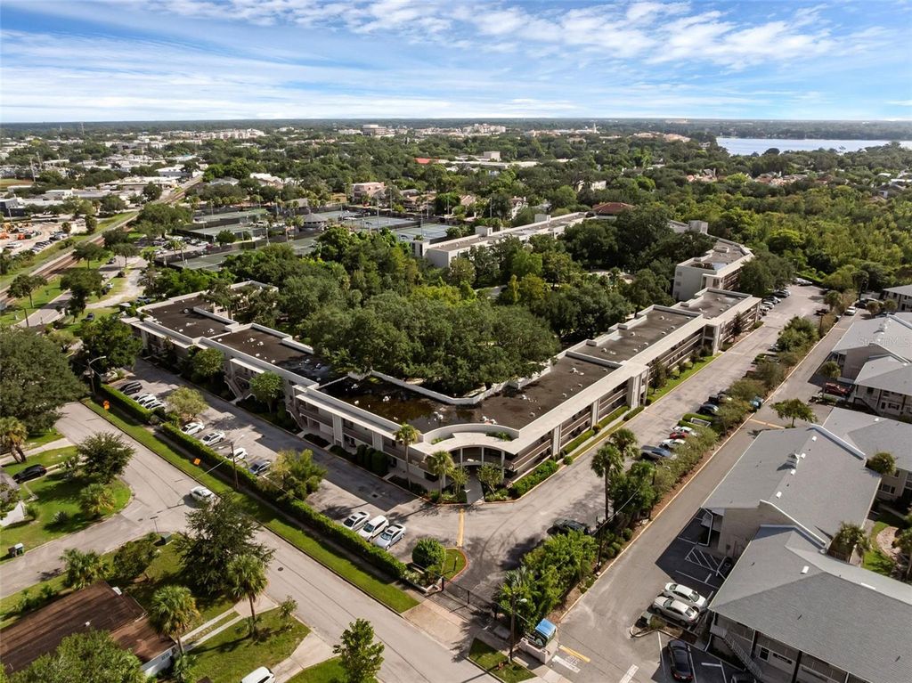 Photo of 700 Melrose Avenue #D21, Winter Park, FL 32789 (MLS # O6344026)