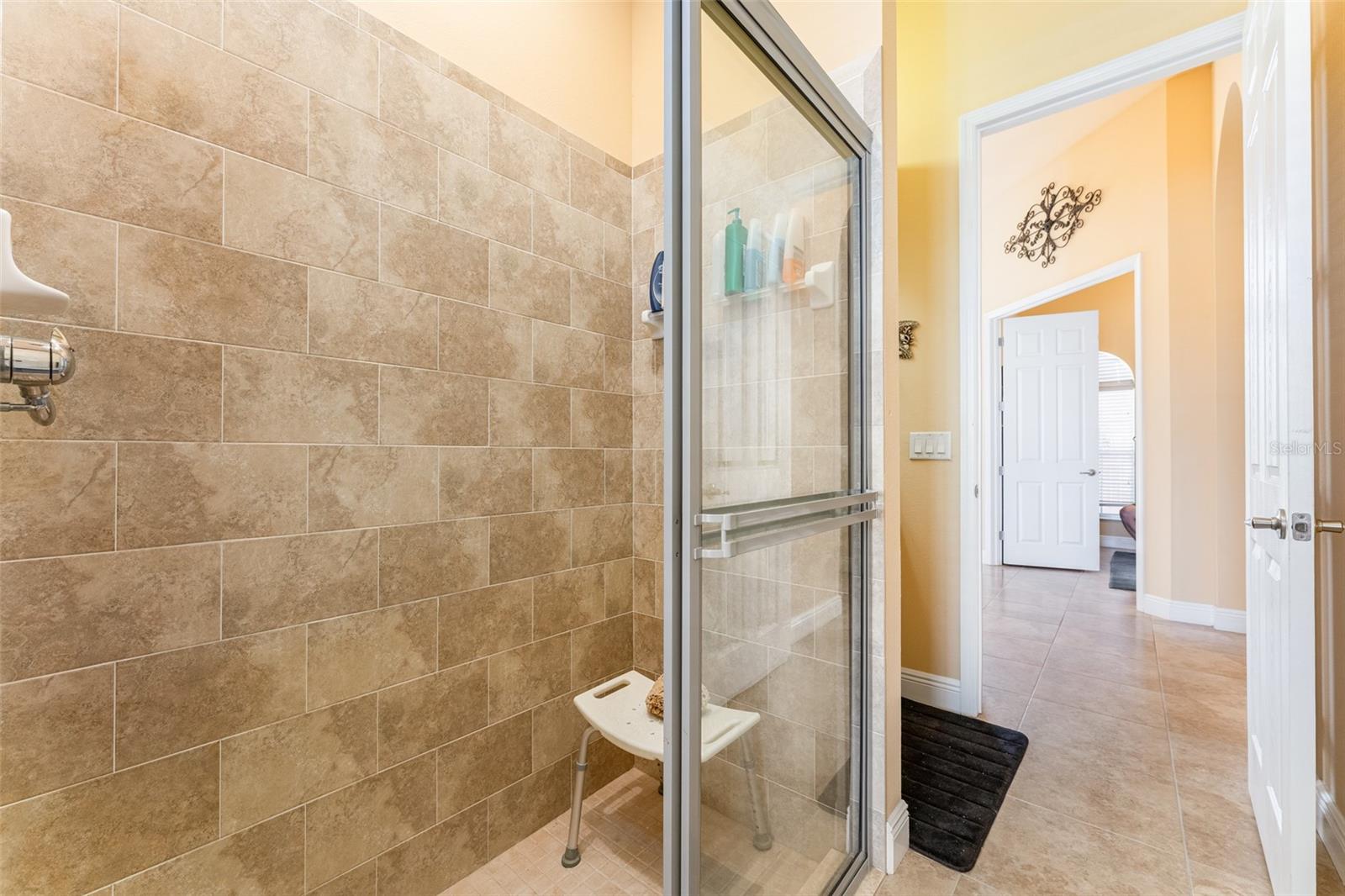 A RESUB OF A POR OF APOLLO - Residential