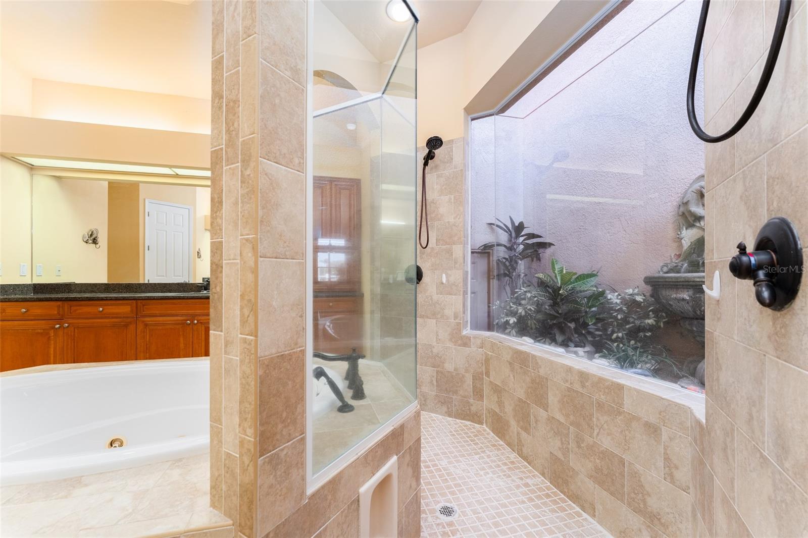 A RESUB OF A POR OF APOLLO - Residential