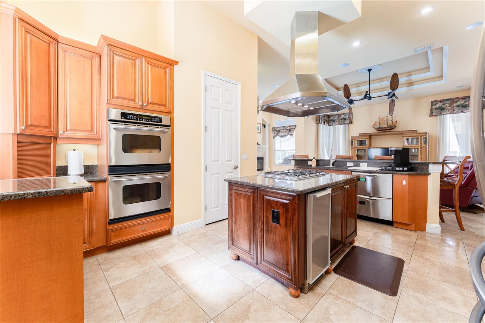 A RESUB OF A POR OF APOLLO - Residential